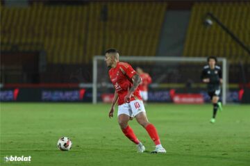 جراديشار يغادر مباراة الأهلي وصن داونز مصابًا