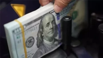 سعر الدولار اليوم الأحد 4 مايو 2025 بالتعاملات المسائية في البنوك