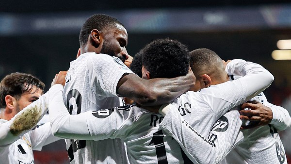 قبل كلاسيكو برشلونة.. ريال مدريد يعلن إصابة «جوكر» الفريق
