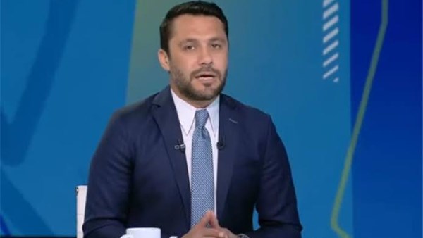 أحمد حسن يفجر مفاجأة في تشكيل الأهلي أمام بتروجيت