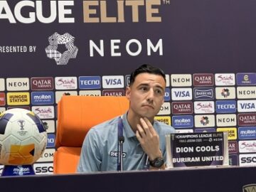 كولز لاعب بوريرام يطمح بالترشح على حساب الأهلي