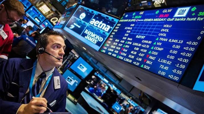 المصدرون الصينيون يُودّعون السوق الأمريكية بسبب رسوم ترامب