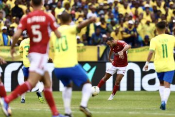 نجم الأهلي يفجر سر خطير عن المدير الفني.. تابع التفاصيل