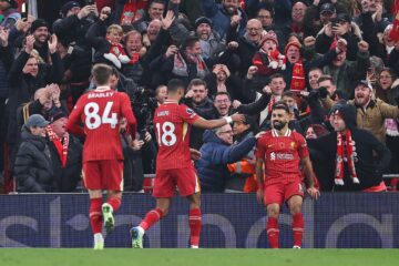 ليفربول يتوج بلقب الدوري الإنجليزي بعد الفوز على توتنهام بخماسية – مصر سبورت