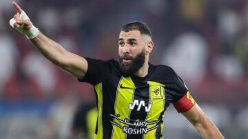 سبب غياب بنزيما عن تدريبات الاتحاد.. وموقفه من لقاء الرائد – مصر سبورت