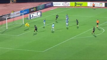 بيراميدز يفرط في الصدارة ويخسر 4-2 أمام البنك الأهلي.. شاهد الأهداف