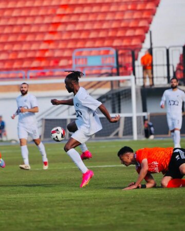 بعد توقيع البديل.. نجم الأهلي يجهز شنطة رحيله عن الفريق