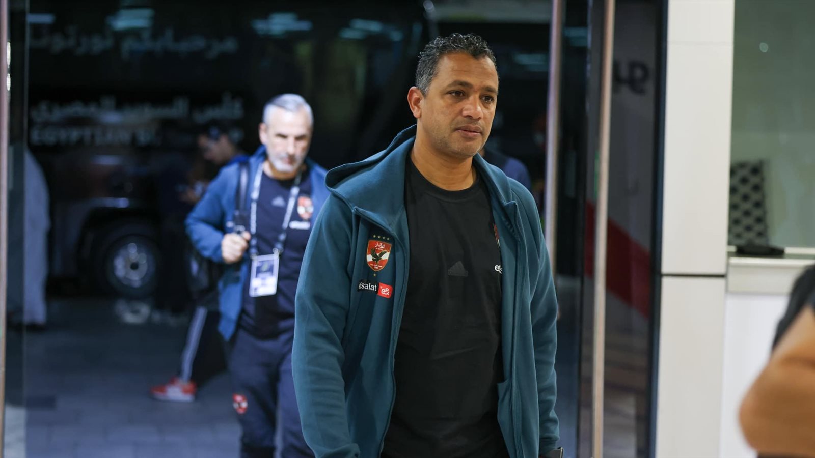 الخطيب يكرم سامي قمصان ويشيد بإخلاصه وتفانيه