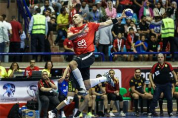 الأهلي يفوز على الترجي التونسي ويتوج بـ كأس السوبر الإفريقي لكرة اليد