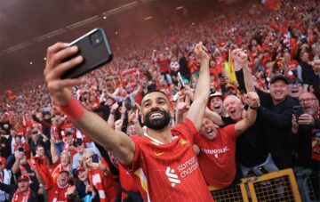 روي كين يعلق على احتفال محمد صلاح بـ “السيلفي” ويؤكد: ليفربول أصبح فقيرًا