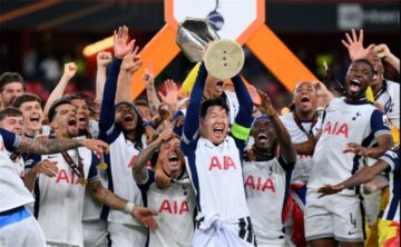 رجل مباراة مانشستر يونايتد وتوتنهام في الدوري الأوروبي