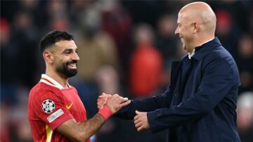 سلوت يوضح احتمالية تتويج محمد صلاح بـ الكرة الذهبية.. ويصرح: هذه الفرصة الأقرب