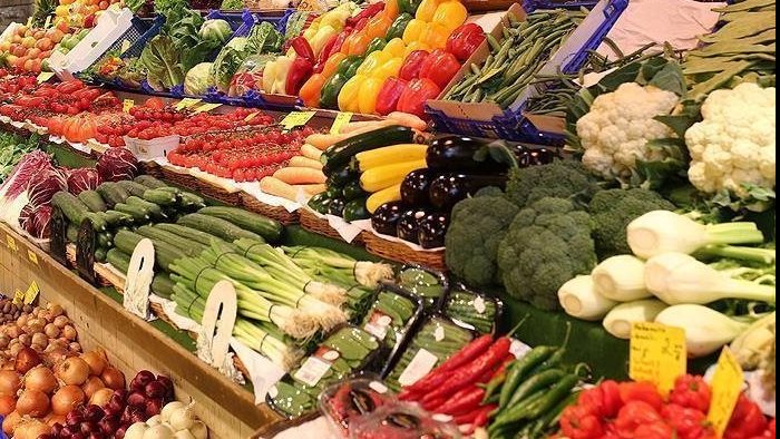 أسعار الخضراوات والفاكهة اليوم السبت 24-5-2025