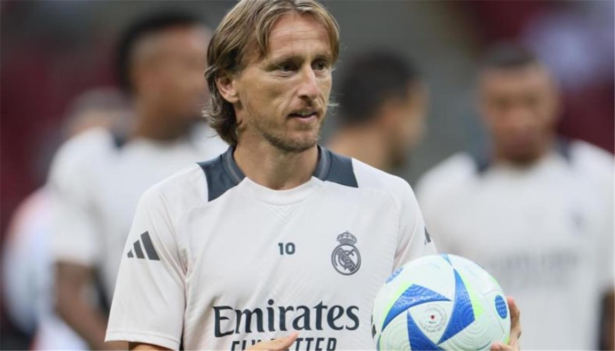 مفاجأة في كواليس الرحيل.. ريال مدريد شعر بالصدمة من قرار مودريتش