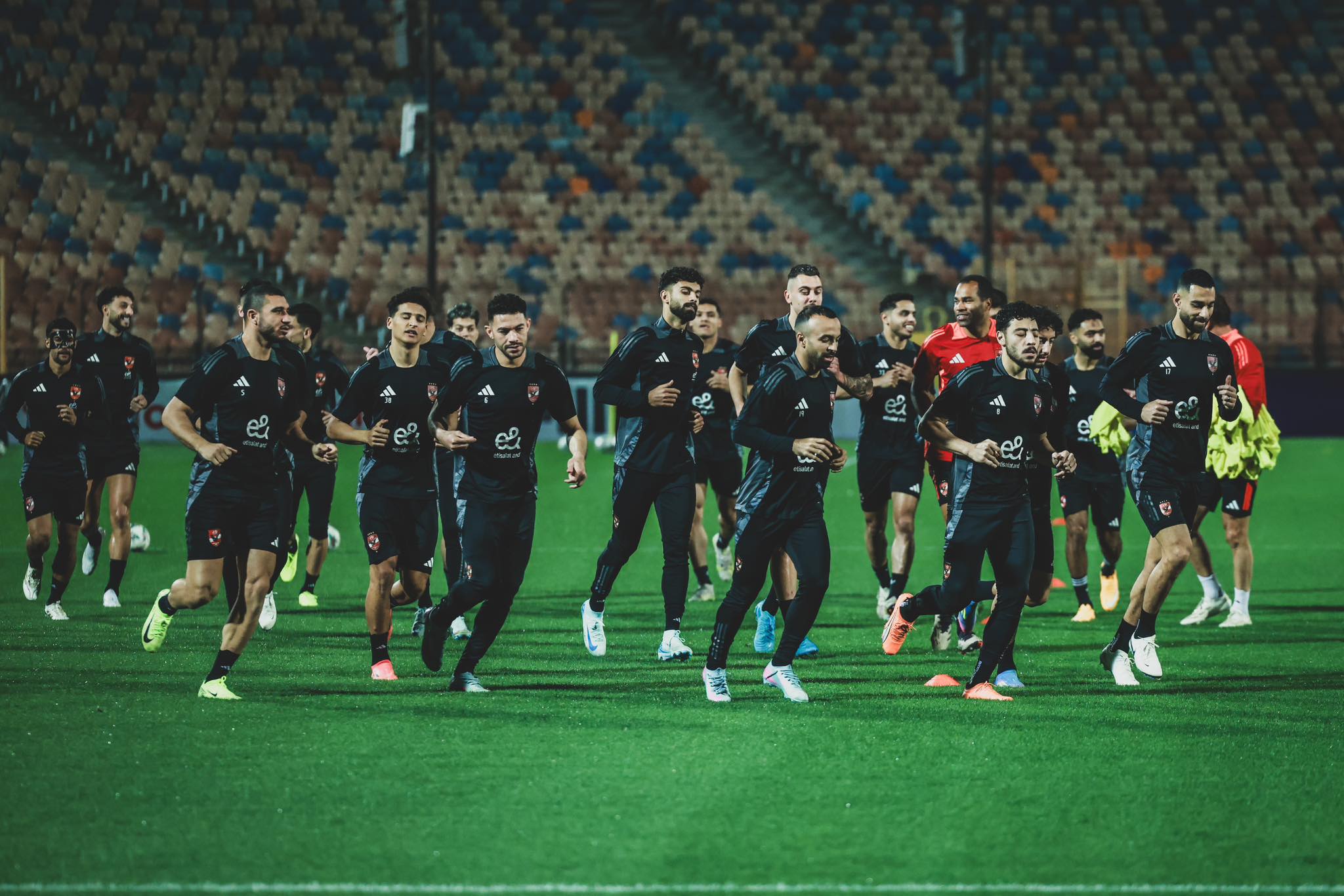 استخراج تأشيرة أمريكا لرباعي الأهلي استعدادًا لكأس العالم للأندية – مصر سبورت