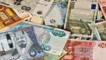 الدينار الكويتي يتراجع 62 قرشا.. أعرف أسعار العملات العربية الآن