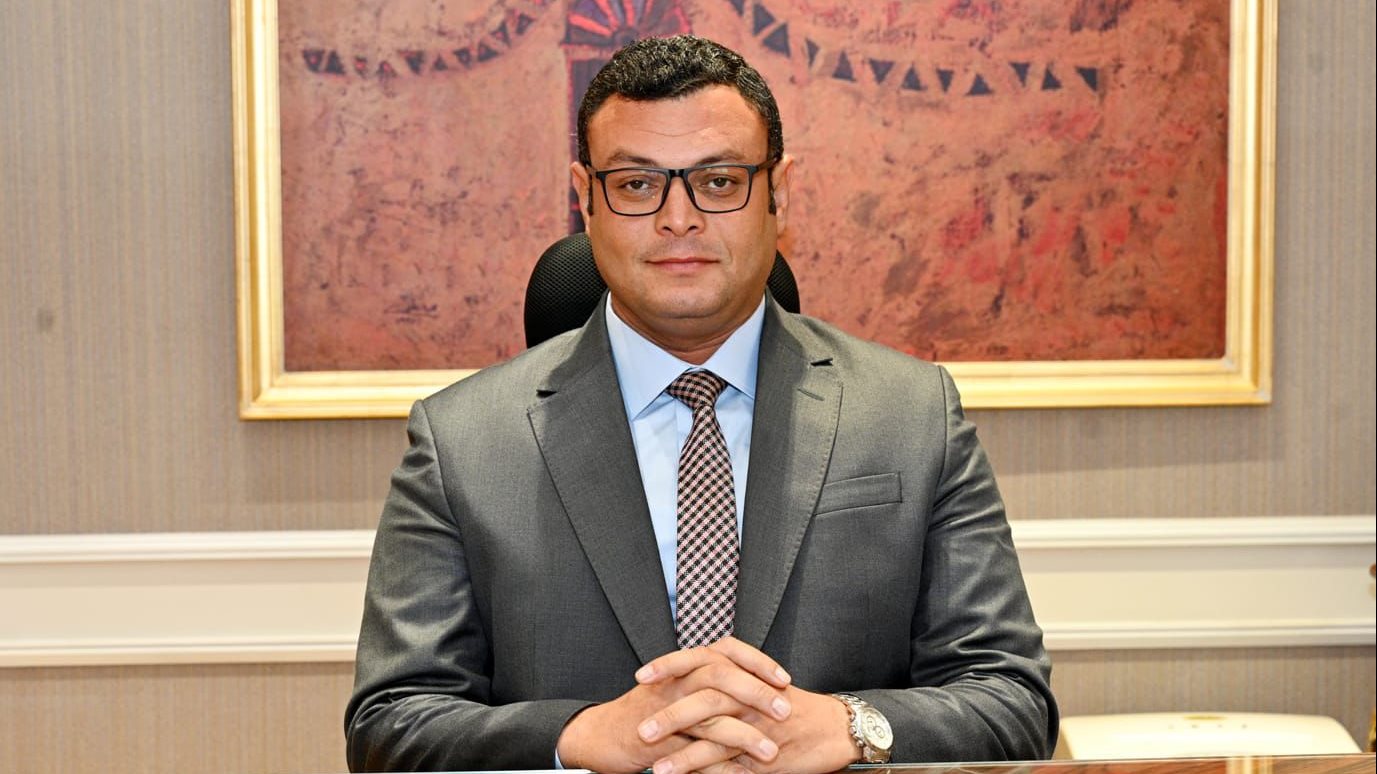 وزير الإسكان يعقد اجتماعاً بمقر جهاز مدينة السويس الجديدة لمتابعة المشروعات التنموية بالمدينة