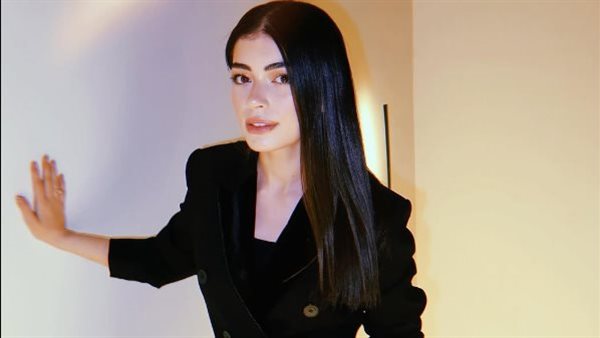 ليلى زاهر تخطف الأنظار في أول ظهور بعد زفافها في العرض الخاص لـ “المشروع X”