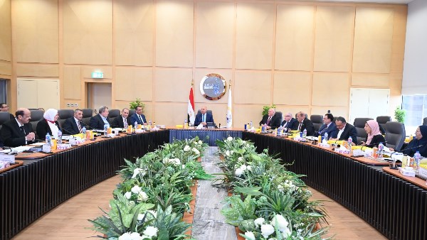 كامل الوزير: ضرورة الاستغلال الاستثماري الأمثل لأراضي الهيئات والجهات التابعة للنقل