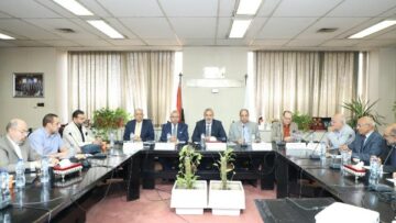رجال الأعمال تبحث مع القومي لبحوث الإسكان والبناء دعم القطاع الخاص وتشجيع الصناعة المحلية.. وجود إستراتيجية جديدة لدعم البناء الأخضر والمدن الذكية