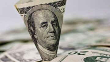 رسميًا.. تراجع جديد في سعر الدولار مقابل الجنيه اليوم بالبنوك