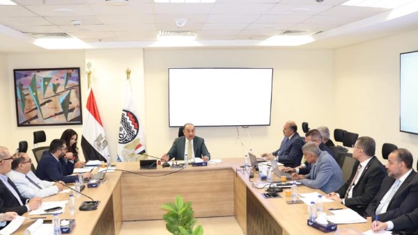 قطاع الأعمال العام: 126% نموا في صافي أرباح القابضة للأدوية خلال 9 أشهر