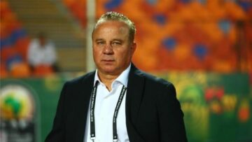 إعلامي: اتحاد الكرة لم يناقش تعيين شوقي غريب مديرًا فنيًا لمنتخب المحليين