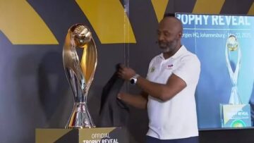 الكاف يكشف عن الكأس الجديد لدوري أبطال أفريقيا.. صور