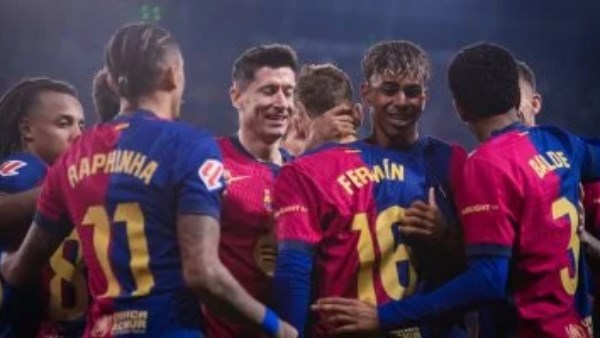 برشلونة يختتم موسمه التاريخي أمام بيلباو.. وممر شرفي في سان ماميس احتفاءً بالثلاثية