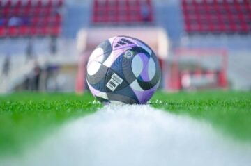 9 فرق تعلق الآمال على نجومها في البقاء بدوري روشن