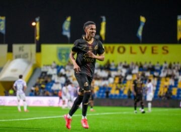 الهلال ينافس النصر للتعاقد مع لاعب الوحدة