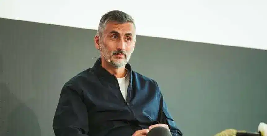 شاهد وصول خوسيه ريفيرو إلى مصر.. وأول قرار من الخطيب
