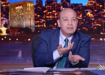 عمرو أديب يهزق بيراميدز والزمالك عقب رباعية البنك.. ويصرح: الأهلي حسم الدوري