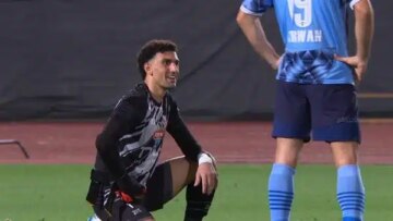 “اللاعيبة كل همها الفلوس”.. وليد صلاح الدين يعلق على هدية عواد لـ بيراميدز